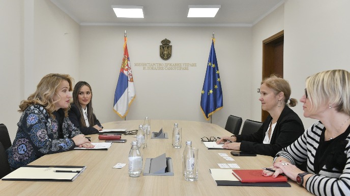 Da se čuje glas žena